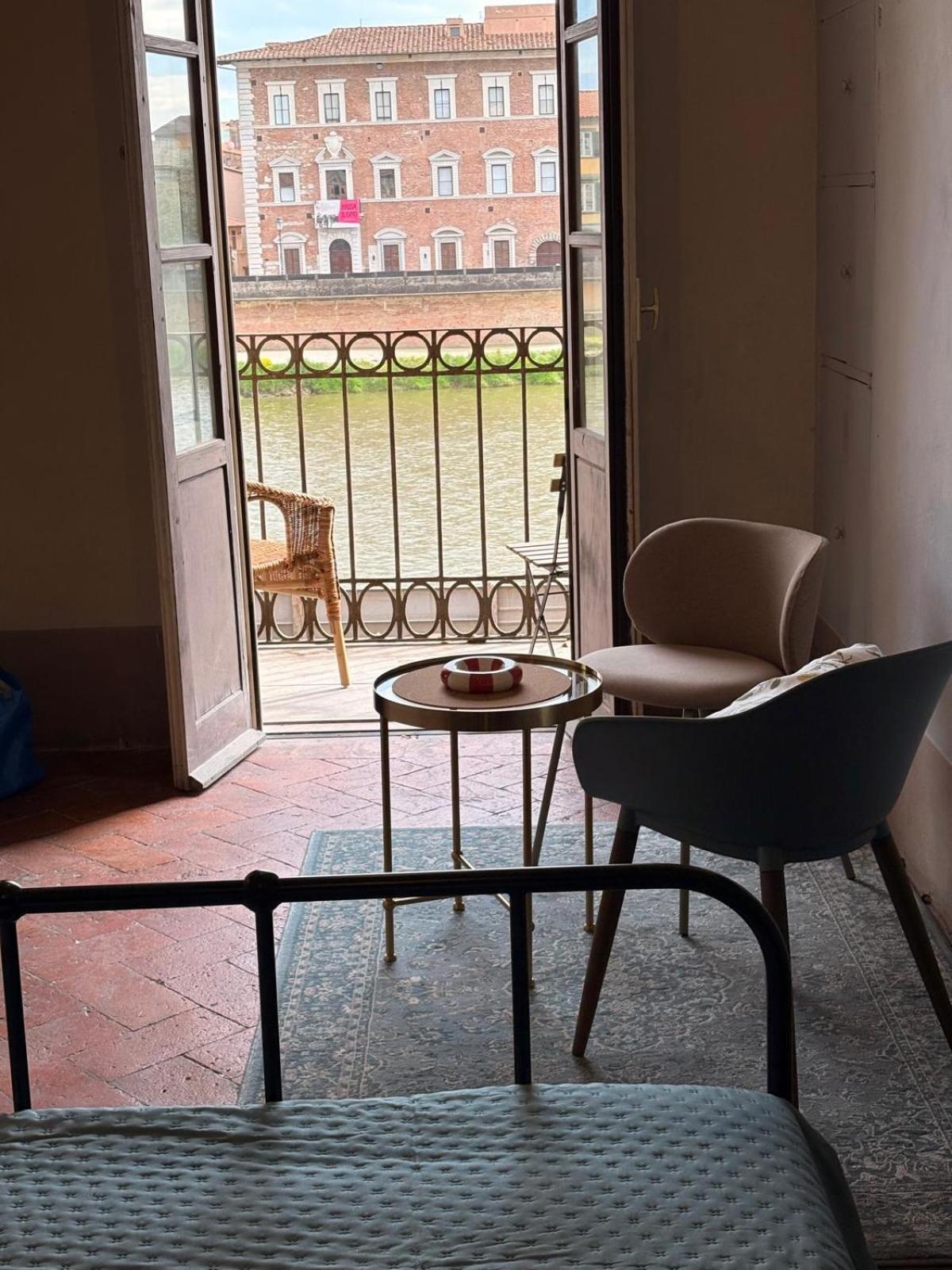 B&B Mediceo 16 Pisa Exterior photo